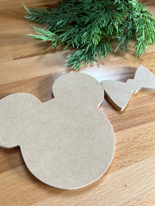 Mouse with Bow Cut Out