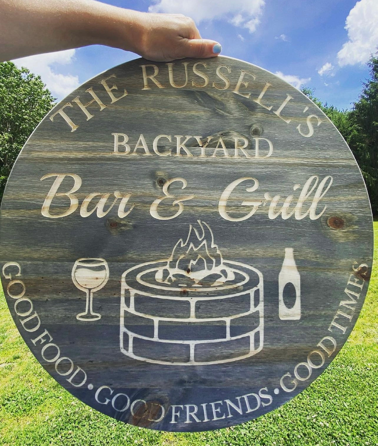 18'' Engraved Backyard Bar & Grill Patio Sign