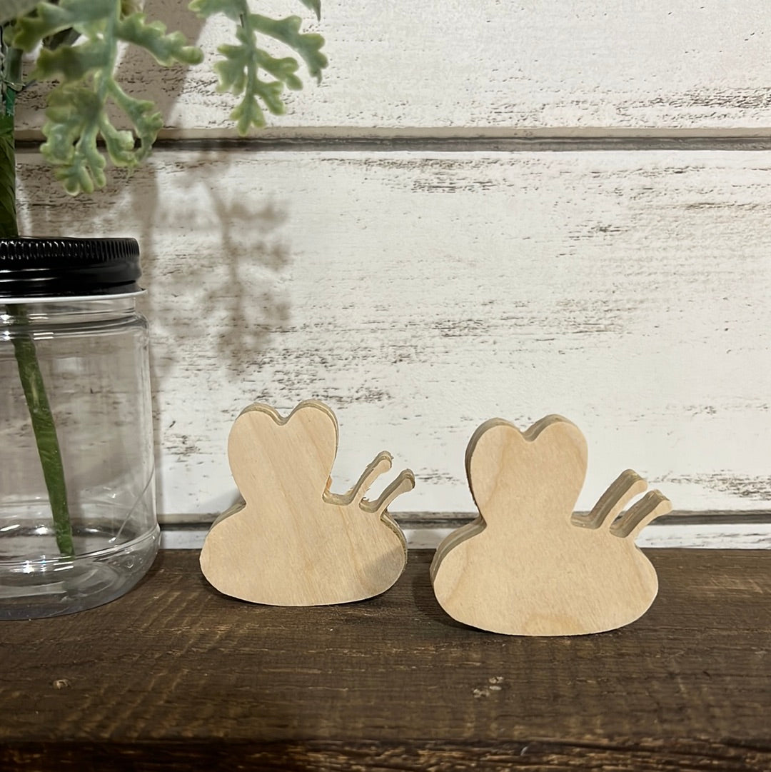 Set of 2 Bee Cut Outs