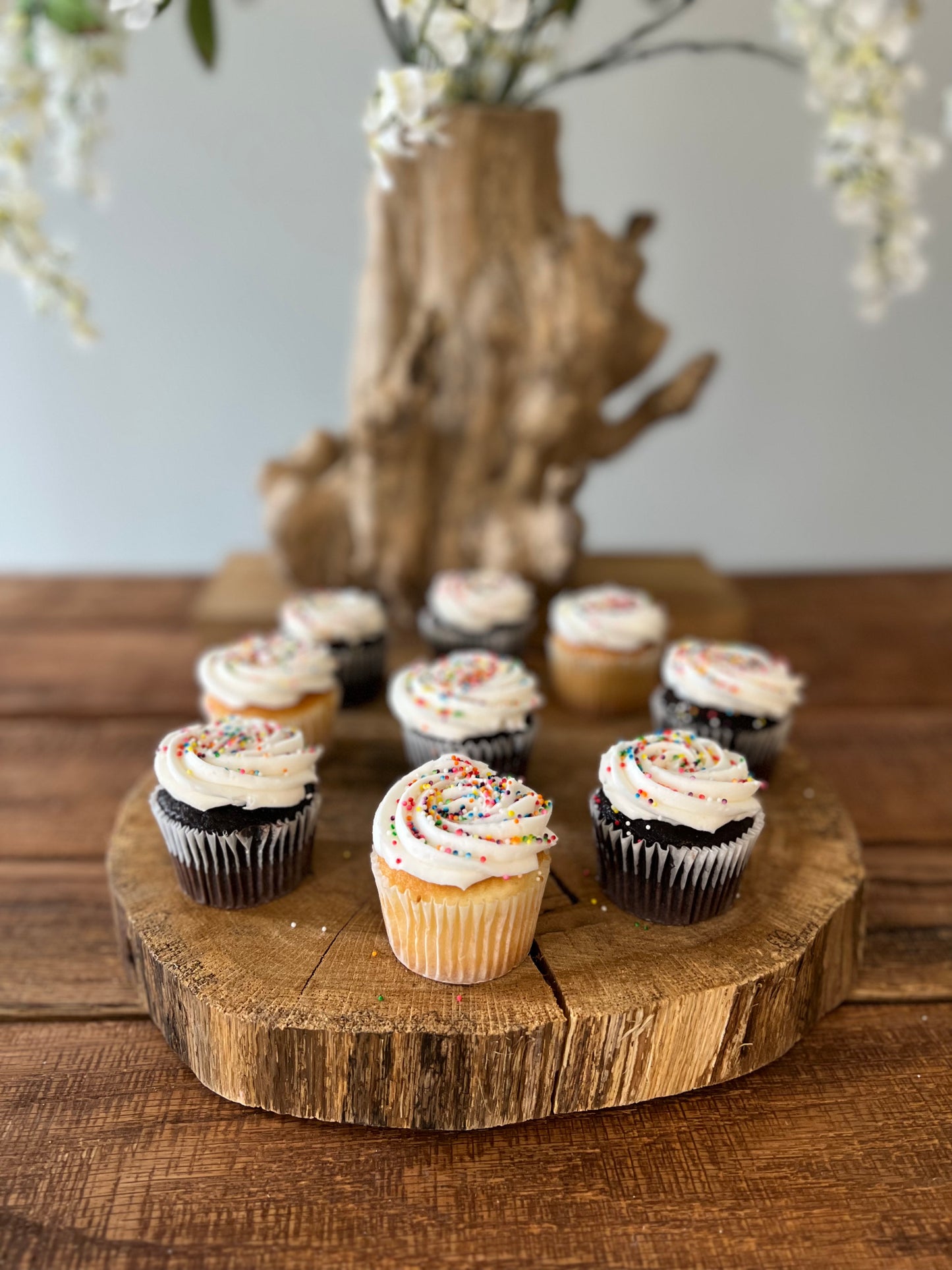 Wood Slice Cupcake/Treat Stand