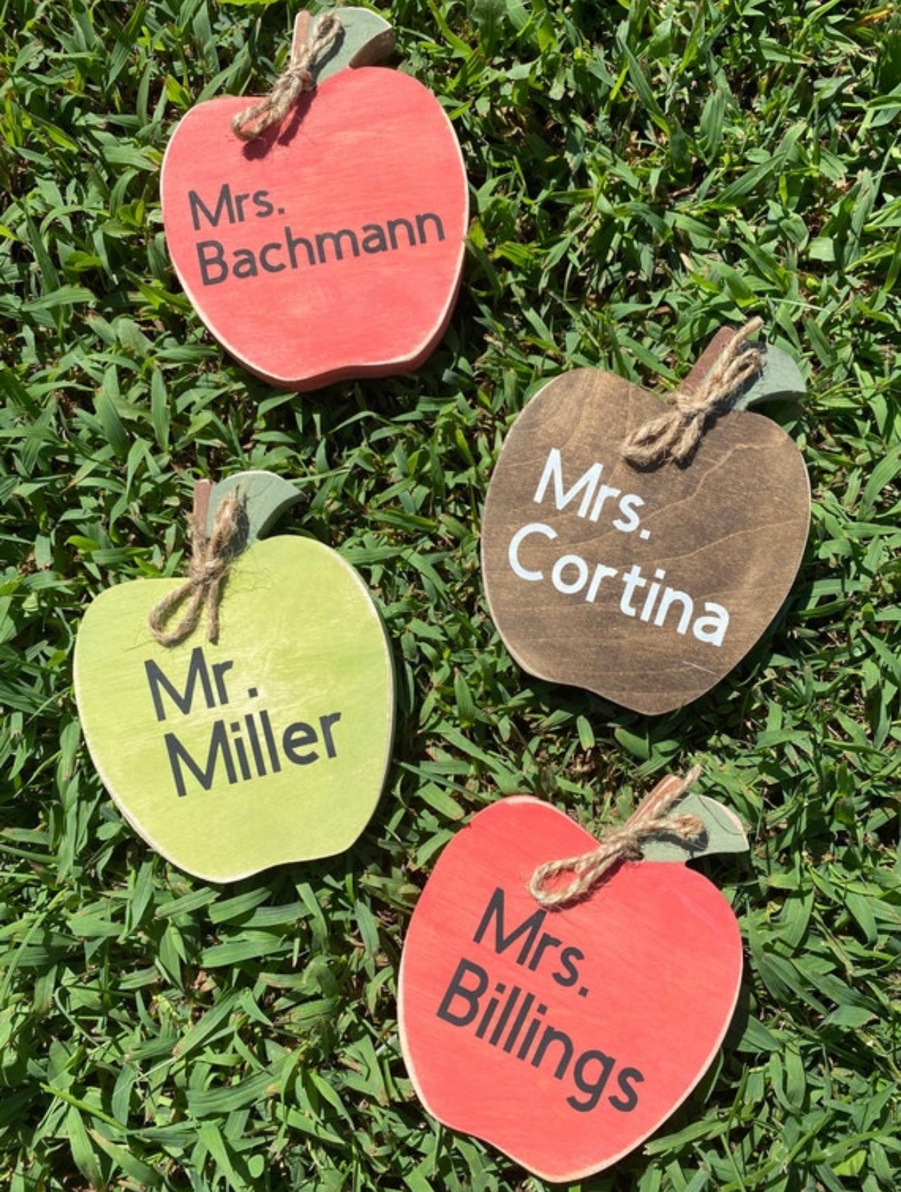 4'' Personalized Wooden Apples